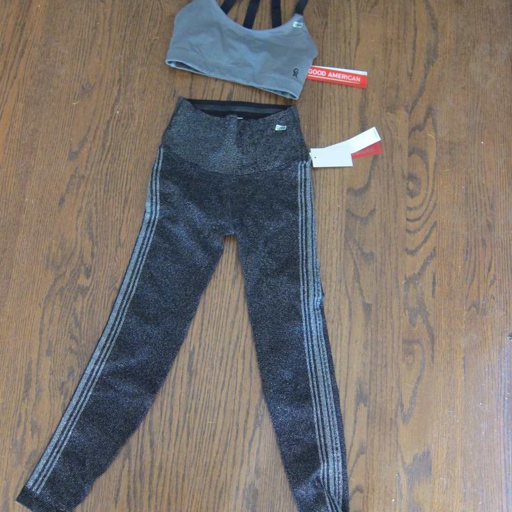 NEW GOOD AMERICAN SUPER CUTE LEGGING OUTFIT  top is XS 0   BOTTOMS ARE XXS